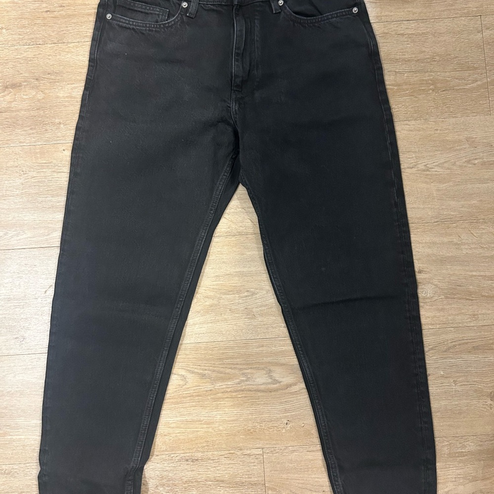 Mango Men's Dark Charcoal Relaxed Jeans